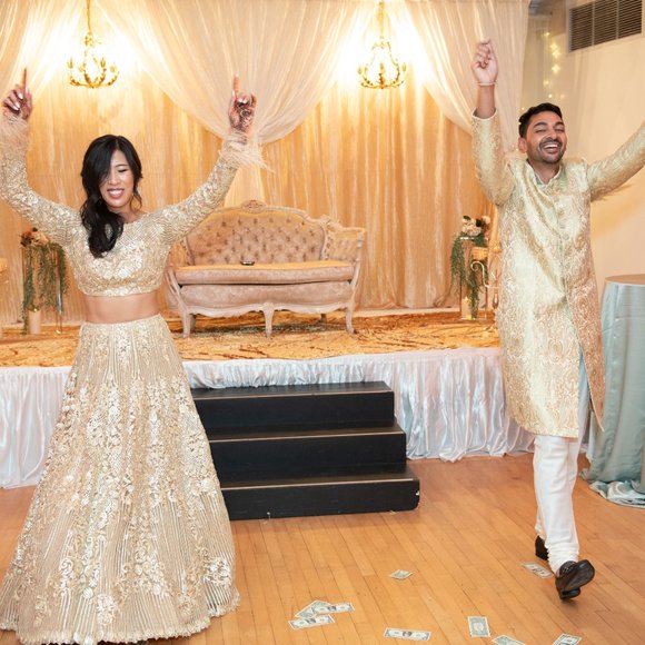 Men's Gold/ Green Sherwani for Wedding/Events - Picture 2 of 6